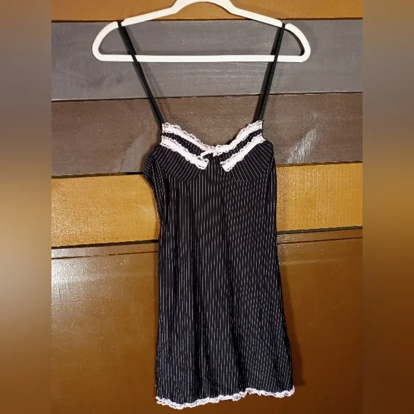 Jolie Intimates Sexy small Black Pink Pinstripe With Pink Accents Lingerie - Picture 5 of 7